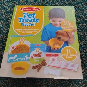 Melissa & Doug Pet Treats Play Set - Yellow, Blue & Brown
